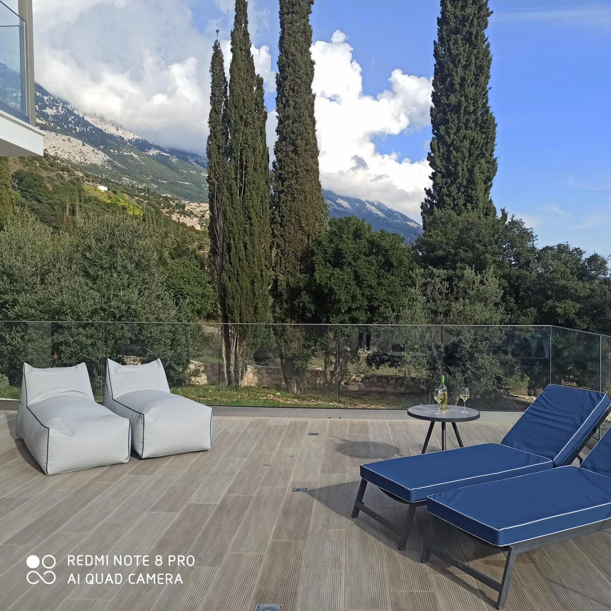 Villa Shades Of Blue Trapezaki  Exterior foto
